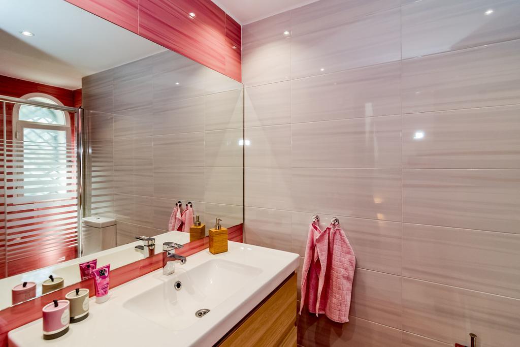 Apartemen Se - Spacious Modern Townhouse In Nueva Andalucia *